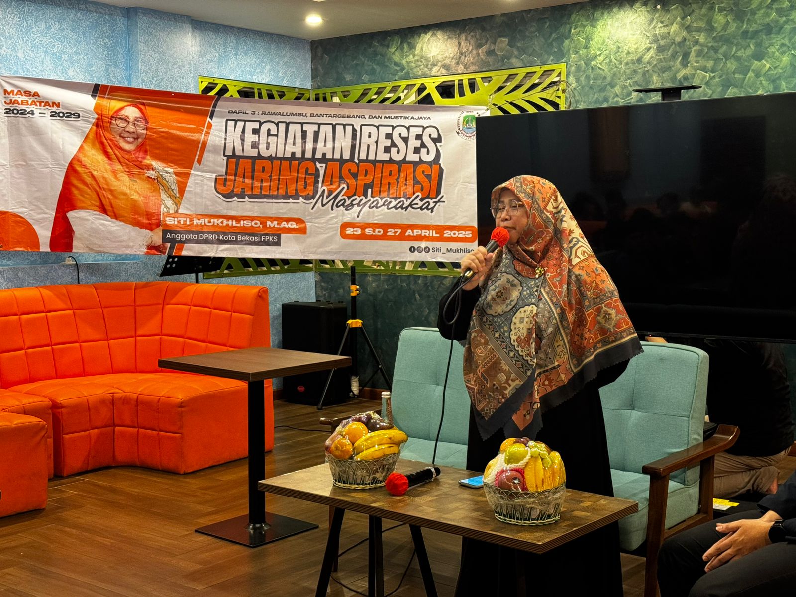Siti Mukhliso 2 Siti Mukhliso